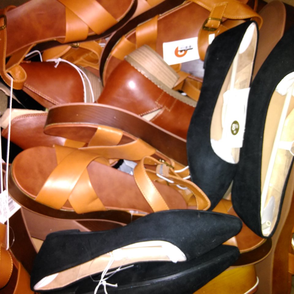 universal thread women's shoes